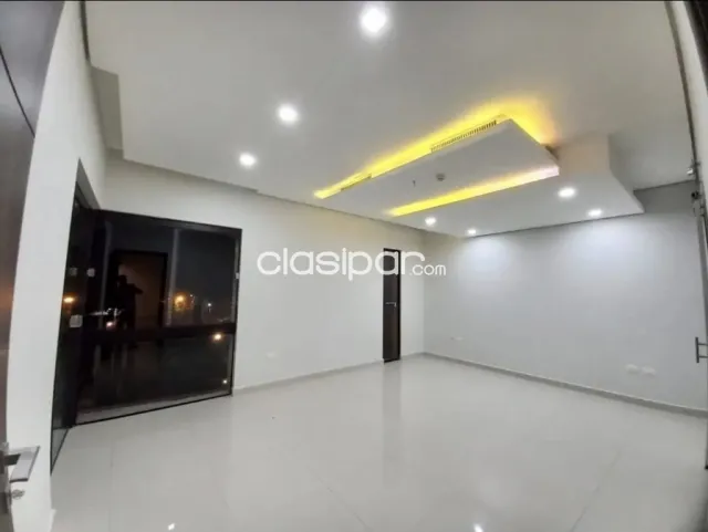 Casa en zona residencial 5 dmts. Quincho y piscina zona ex caracol inmediaciones av. Perón, foto 3