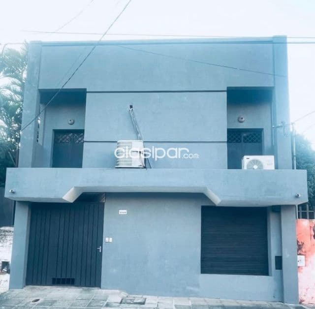 Dueño vende en barrio Jara !!!
