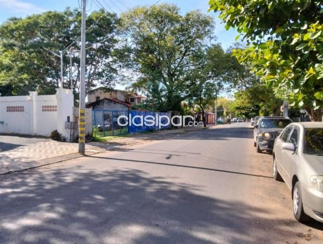 En venta 2 terrenos juntos en barrio mburicao-24 mts de frente