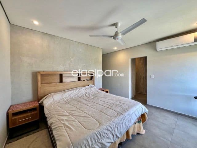 Casa en venta a pasos de ruta Luque San Bernardino