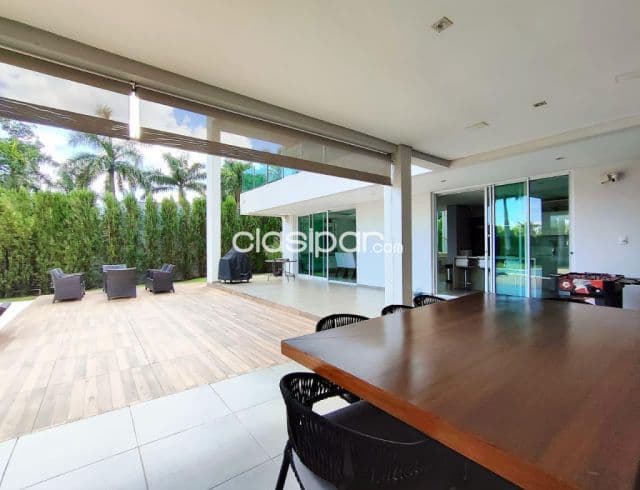 En venta! Residencia de lujo en barrio cerrado -Lambaré-zona yacht&golf club, foto 1