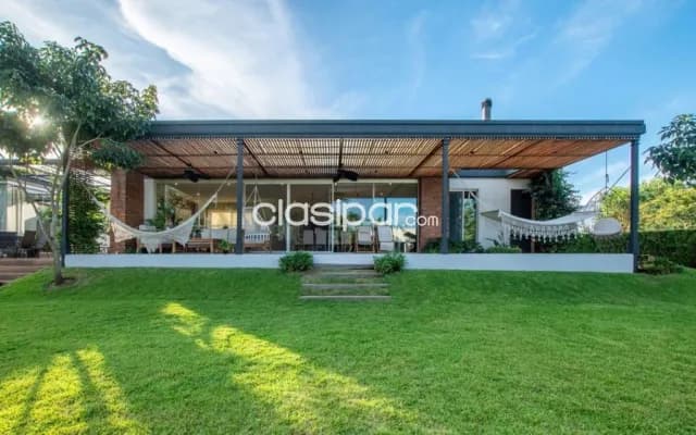 Exclusiva residencia en condominio surubii - Mariano Roque Alonso, foto 3