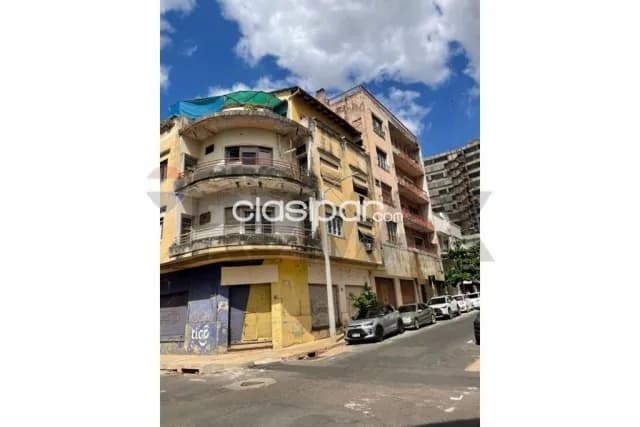 Edificio historico en esquina en el centro de asuncion, foto 3