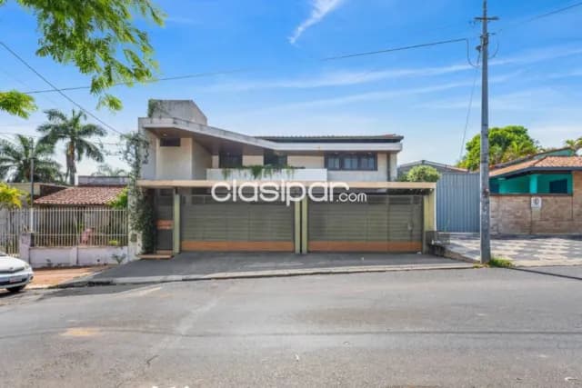 Hermosa residencia de seis dormitorios en barrio Jara, Asunción, foto 4