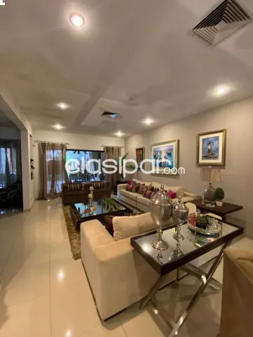 Elegante residencia de lujo de cinco dormitorios en barrio mburucuyá, Asunción, foto 5