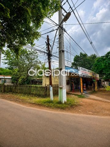 Esquina Comercial Frente a la Terminal de Coronel Oviedo | 452 m², foto 1