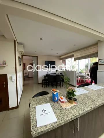 Moderna residencia de tres dormitorios en suite con pileta y quincho en barrio mburucuyá, Asunción, foto 4