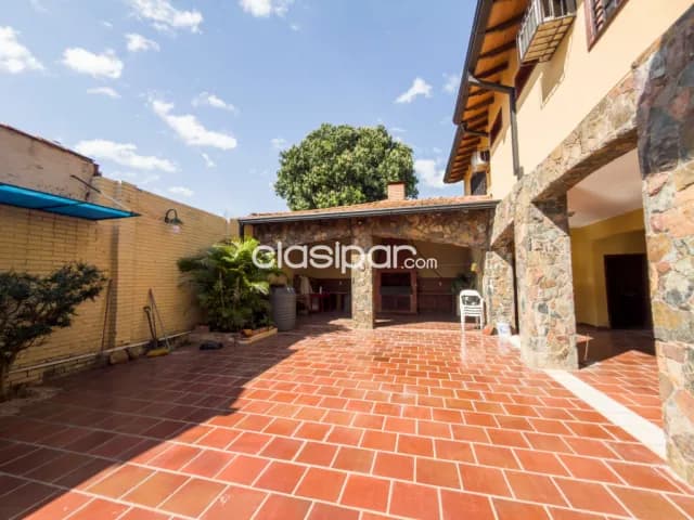 Amplia casa de 4 dormitorios en barrio tres bocas de Villa Elisa ✨, foto 3
