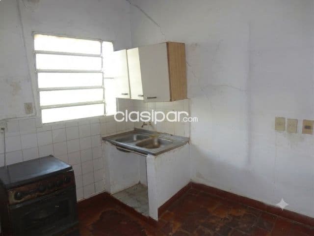 casa a refaccionar zona Ñemby