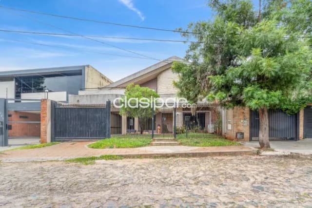 Casa de cuatro dormitorios en Recoleta, Asunción, foto 5