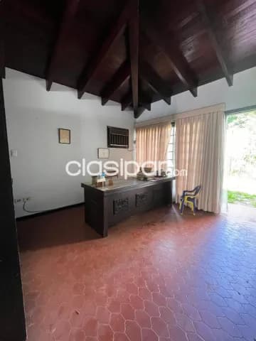 Lote en esquina a reciclar o demoler de 653 m² en pettirossi, Asunción, foto 3
