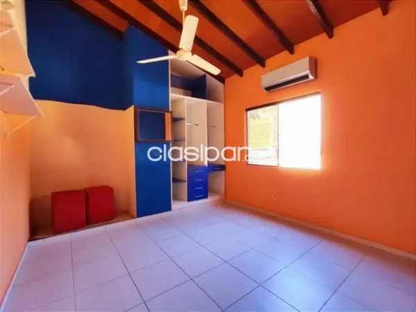 Casa de 5 dormitorios con piscina en Lambare zona Club Cerro Cora, foto 3
