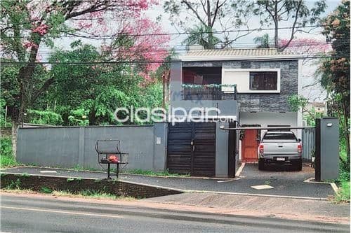 Casa Luque , las residentas