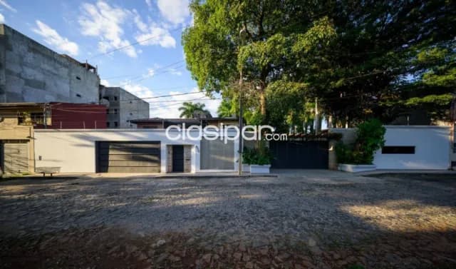 Exclusiva residencia de cuatro suites con pileta en mcal. Estigarribia, Asunción, foto 4