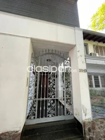 Hermosa mansión vintage de seis dormitorios con piscina en mburicaó, Asunción, foto 4