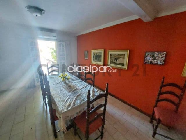 casa en esquina en Villa Morra