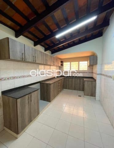 casa cod 7010 . Incluye iva