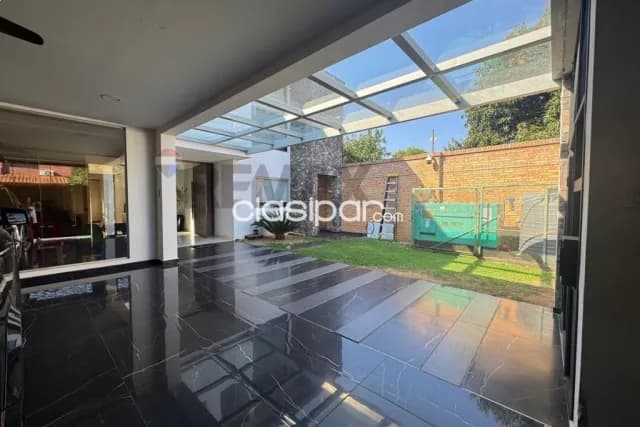 Fernando de la Mora, Bo. Pititantuta - Residencia moderna de cuatro dormitorios, foto 5