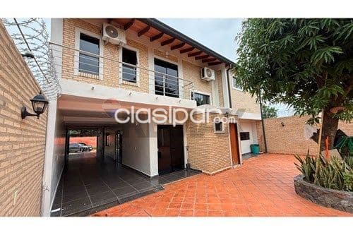 Casa en Venta en Central Luque Tercer Barrio Cascada