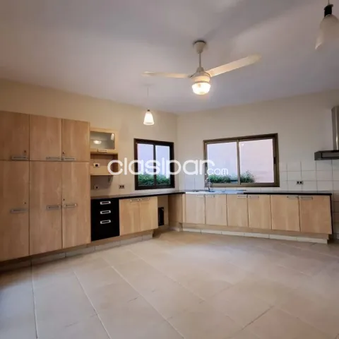 Bº villa aurelia, prox. Col. Del sol: Impecable residencia, 3 suites, escritorio, galería, foto 5