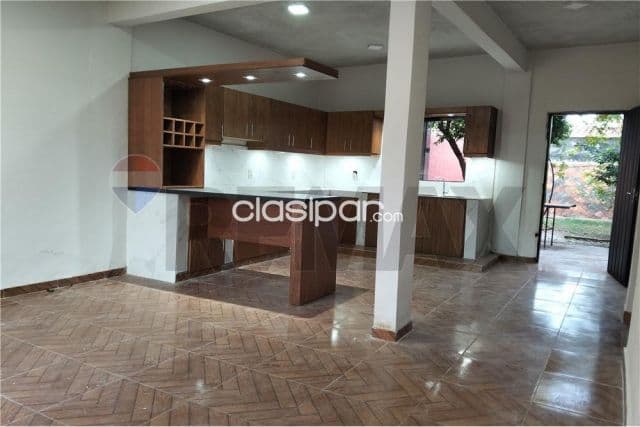 Luque, San Blas - Dúplex de dos habitaciones con amplio patio, foto 1