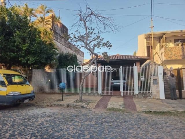 Casa en asuncion en mcal lopez - plaza herminio gimenez