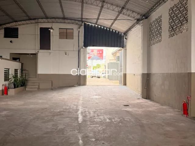 Tinglado 510 m2, Zona Av. Perón, foto 5