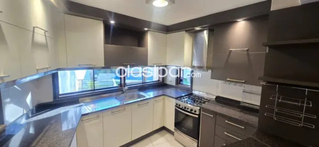 Hermosa e imponente residencia en barrio ykua sati, zona colegio goethe, foto 5