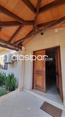 Residencia Premium En Barrio Kennedy – Lambaré