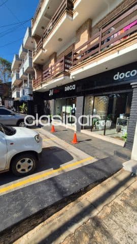 local comercial de 80 m2 sobre Av. Santísima Trinidad - Mburucuyá COD A0762