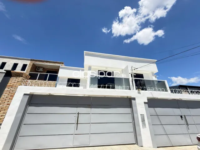 🏡 VENDO Residencia Premium en Lambaré, foto 3