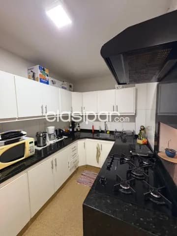 Departamento en el edifico san luis, Encarnación centro: 4 habitaciones y 3 baños, foto 3
