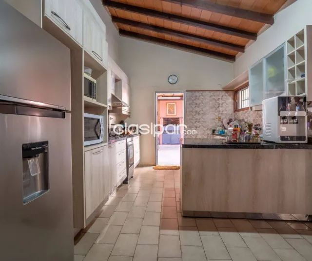 Casa en asuncion en nazareth - esquina con piscina, foto 4