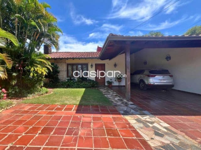 Casa en asuncion en los laureles, foto 1