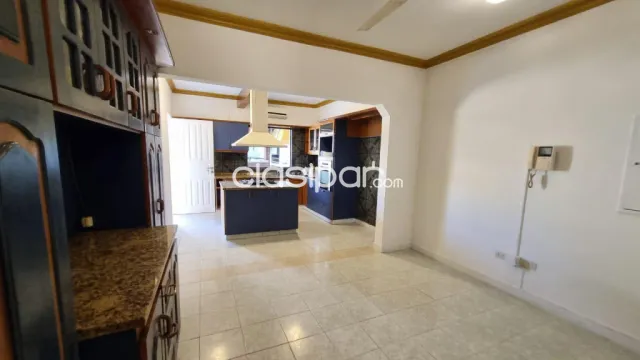 Casa en Lambaré | Esquina | Piscina | 3 Dormitorios | USD 360.000, foto 3
