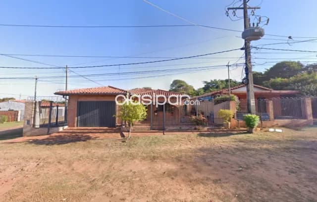 Hermosa casa de 4 dormitorios y piscina en barrio san blas de Mariano Roque Alonso, foto 2