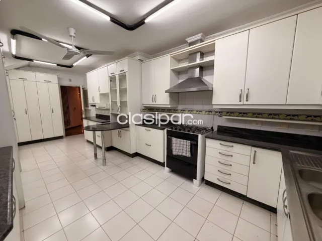 Residencia en venta en barrio Mburucuya, foto 4