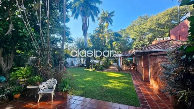 imponente casa con piscina y gran terreno en Barrio San Cristobal, foto 3