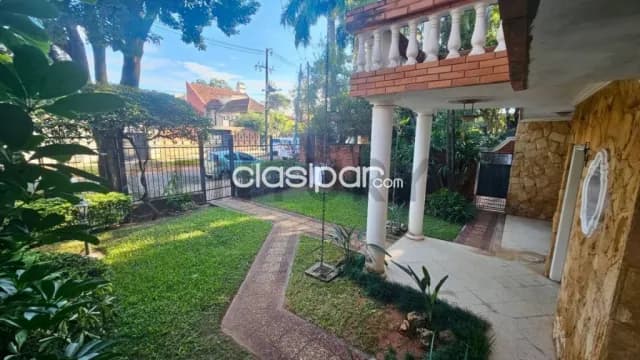 imponente casa con piscina y gran terreno en Barrio San Cristobal, foto 4
