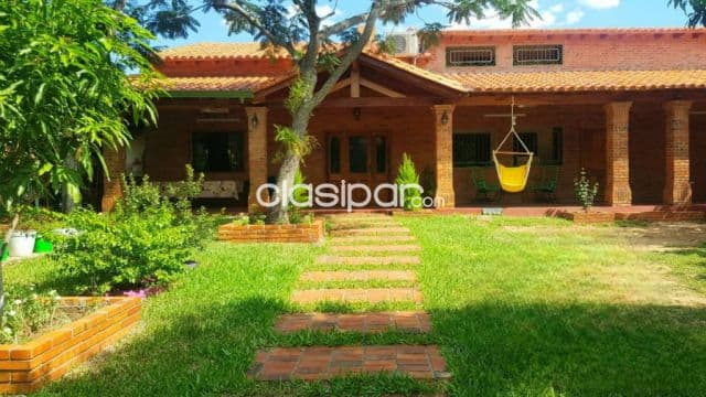 Casa En San Bernardino Pirayui Amoblada 6 Dormitorios