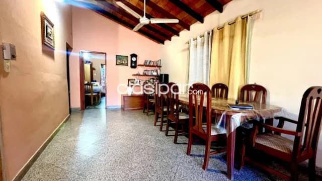 Casa en lambare - barrio san vicente 4 dormitorios, foto 5