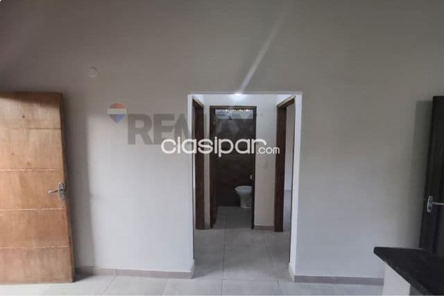 Chalet - Alquiler - Luque, Central, Paraguay, foto 1