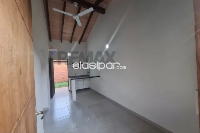 Chalet - Alquiler - Luque, Central, Paraguay, foto 3