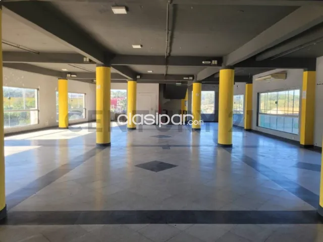 amplio local comercial en Villa Elisa, foto 4