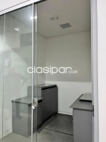 Local comercial en alquiler – galería m4, foto 5