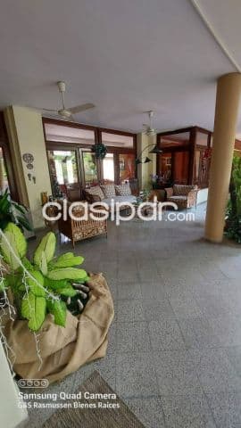 Bella casa tipo Colonial centro Asu, impecable estado