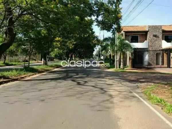 HERMOSO terreno en Luque Laurelty Zona BRITES BORGES, foto 3