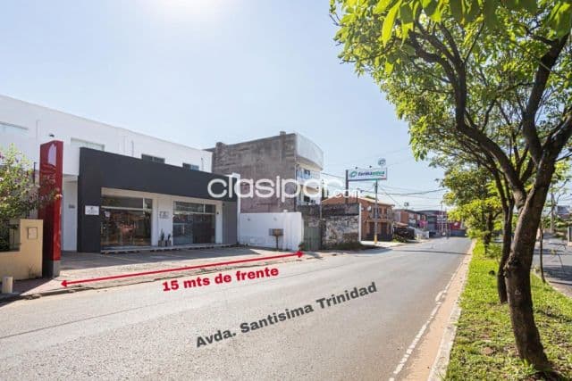Oportunidad de Inversión sobre Avda. Santísima Trinidad – Propiedad Comercial y Residencia