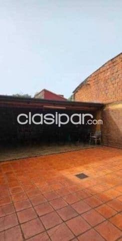 Casa en Luque - ykua dure 320 m2 con quincho y 4 cocheras