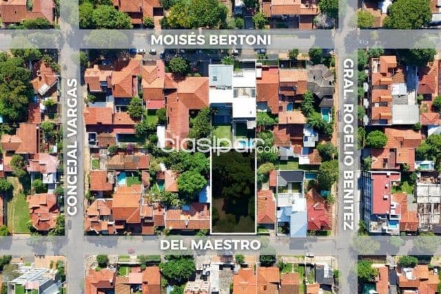 terreno de 1.092 m2 en Barrio Herrera